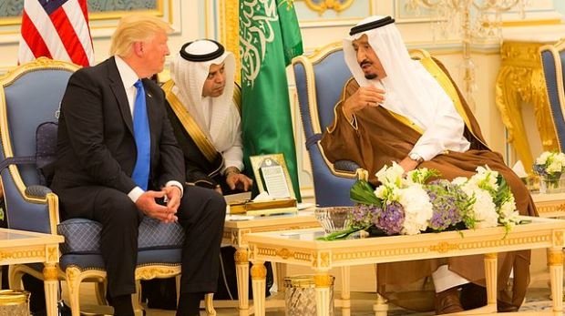Trump und der saudische König Salman bin Abdulaziz Al Saud