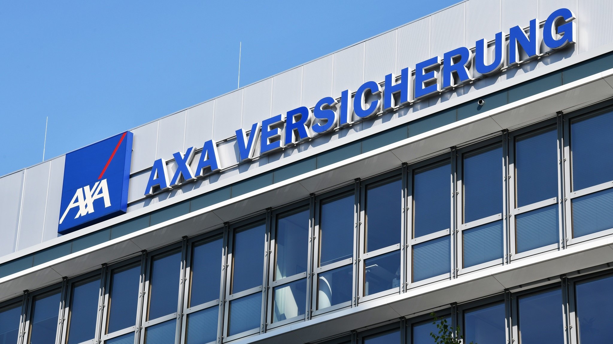 Gebäude der Axa Versicherung in Düsseldorf, Nordrhein-Westfalen