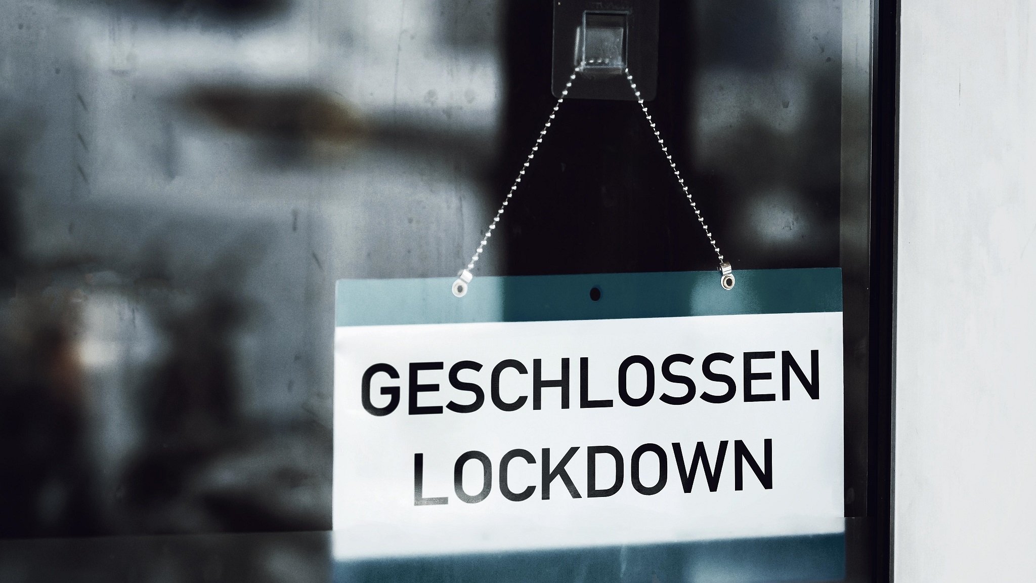 Schild: Geschlossen Lockdown