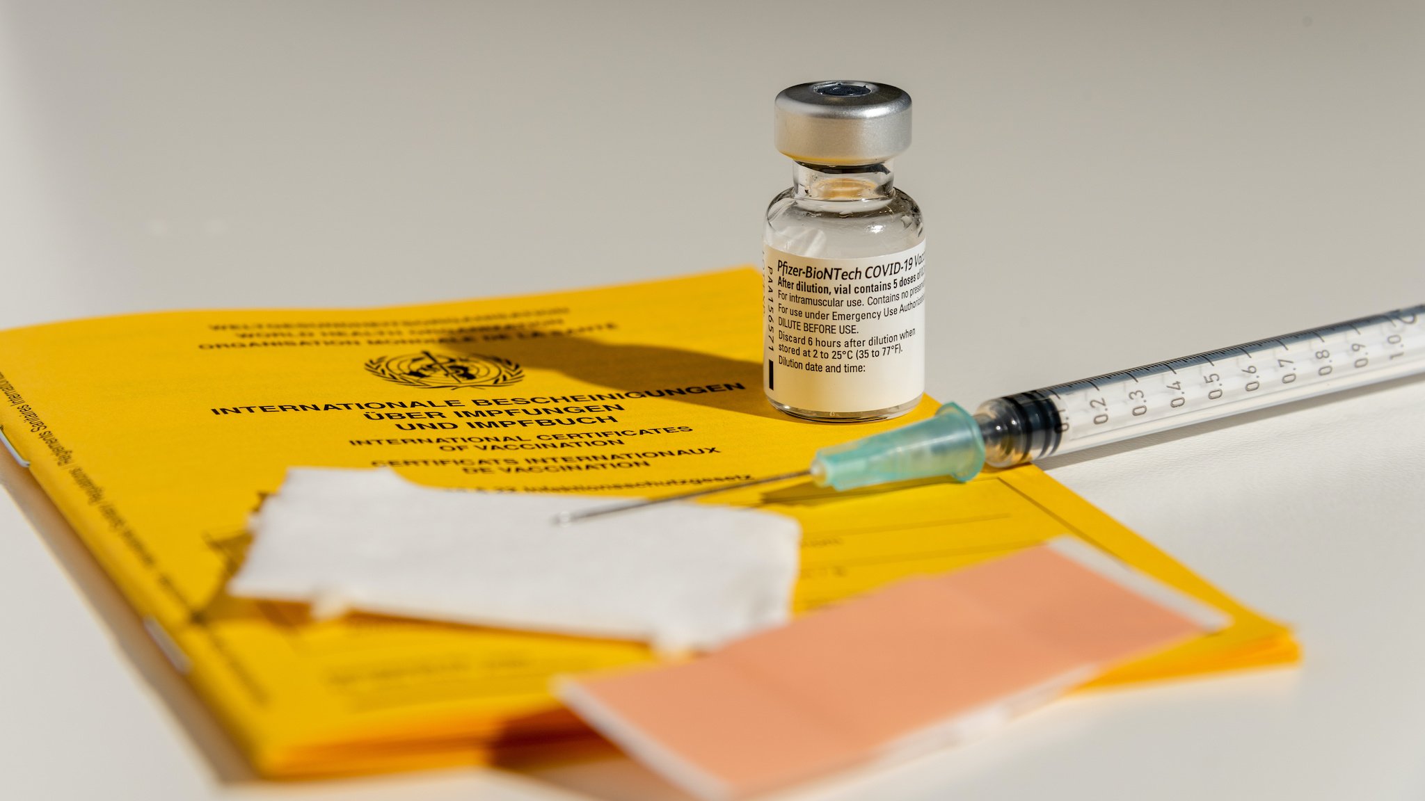 Corona-Impfstoff und Impfpass