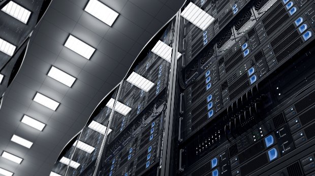 Ein Serverraum mit Servern, auf denen Daten gespeichert werden können