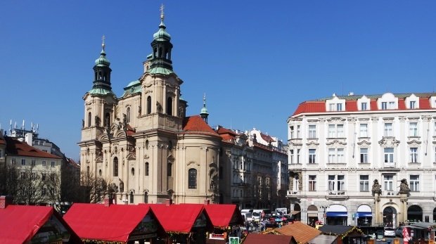 Marktstände auf dem Ring in Prag