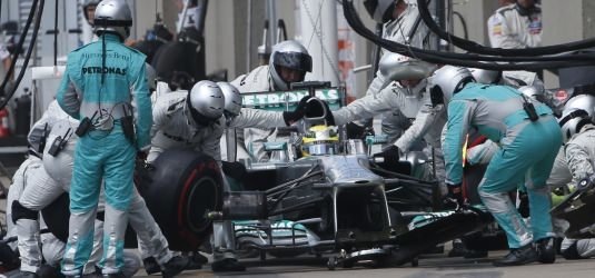 Mercedes-Pilot Nico Rosberg beim Boxenstopp