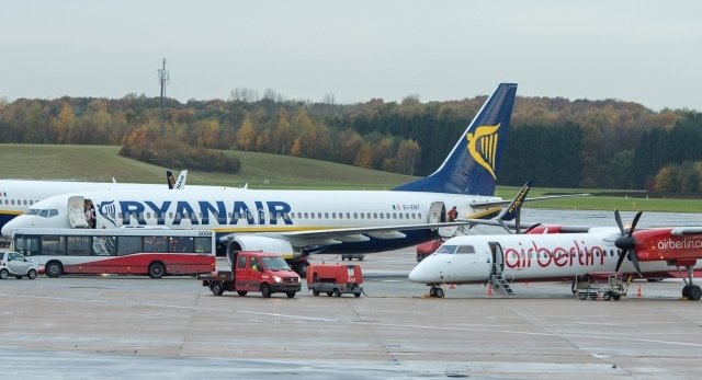 Flugzeuge von Ryanair und Air Berlin