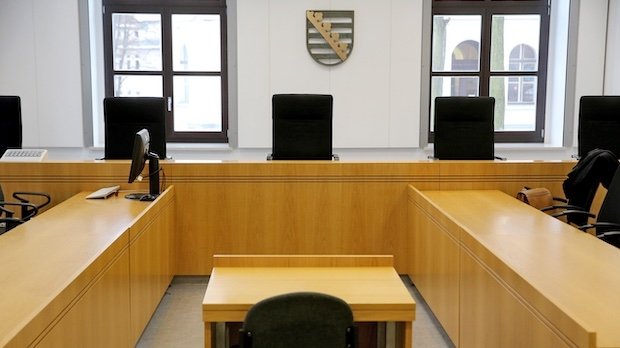 Sitzungssaal im Landgericht Chemnitz (Sachsen)