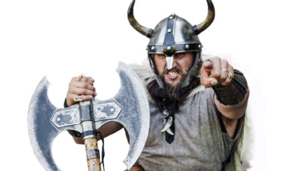 Wütender Wikinger mit Helm und Schutzschild, der Booking.com das fürchten lehren wird (Symbolbild)