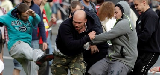 Hooligan-Krawalle während der Fußball-Europameisterschaft 2012