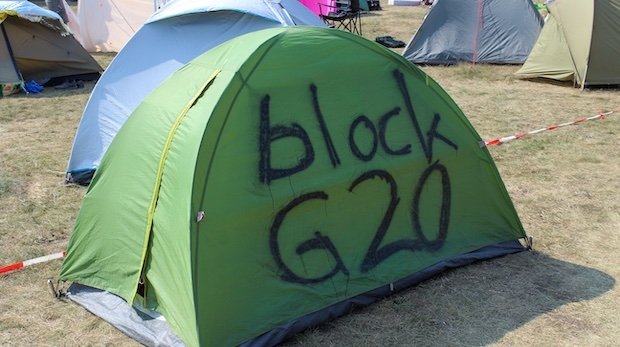 Zelt beim G20-Protest