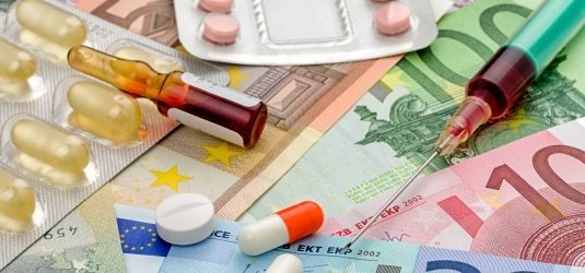 Geld und Medikamente