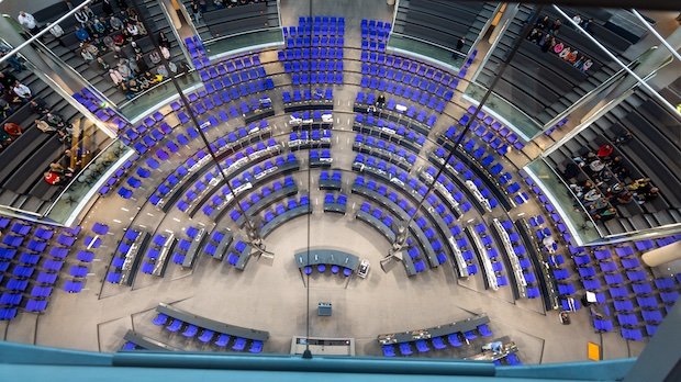 Plenarsaal des Bundestags von oben