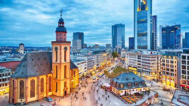Panorama-Aufnahme der Frankfurter Stadtmitte