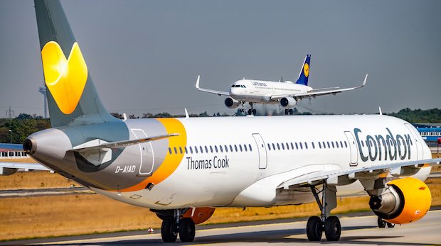 Jeweils ein Flugzeug von Condor und Lufthansa