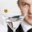 Der James-Bond-Martini: Gesch&uuml;ttelt, nicht ger&uuml;hrt