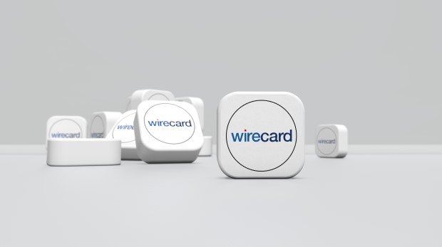 Dominosteine mit Wirecard-Logo