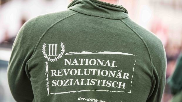 "National, revolutionär, sozialistisch" – die Agenda des rechtsextremen "Dritten Weges"