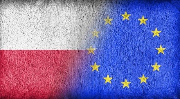 Polen- und EU-Flagge