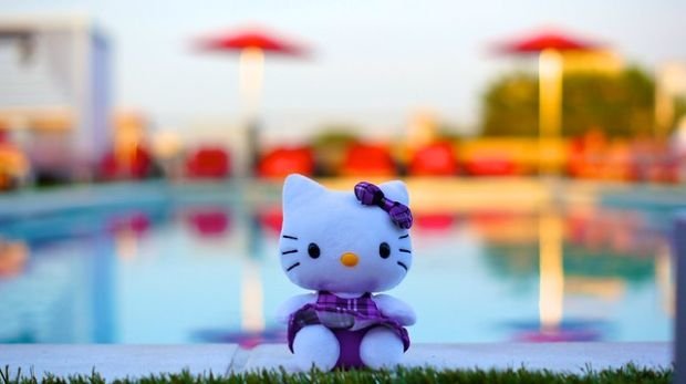 Eine Hello-Kitty-Figur