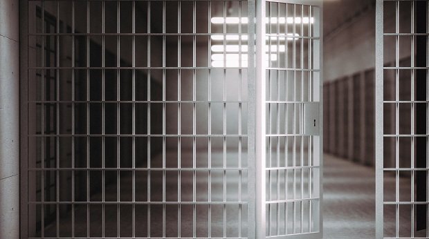 Ein Gefängnistrakt: Dem Täter droht nun eine höhere Strafe
