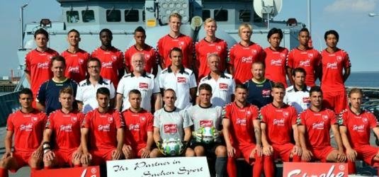 Mannschaft des SV Wilhelmshafen (Screenshot: svwilhelmshaven.de, Bild: Uwe Harms)
