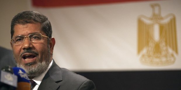 Mursi auf einer Pressekonferenz im Jahr 2012