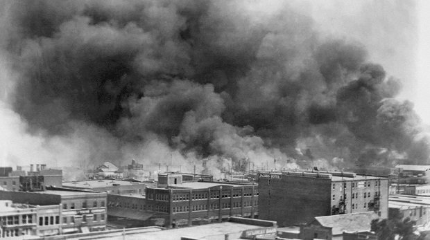 Rauchwolke über Tulsa im Juni 1921