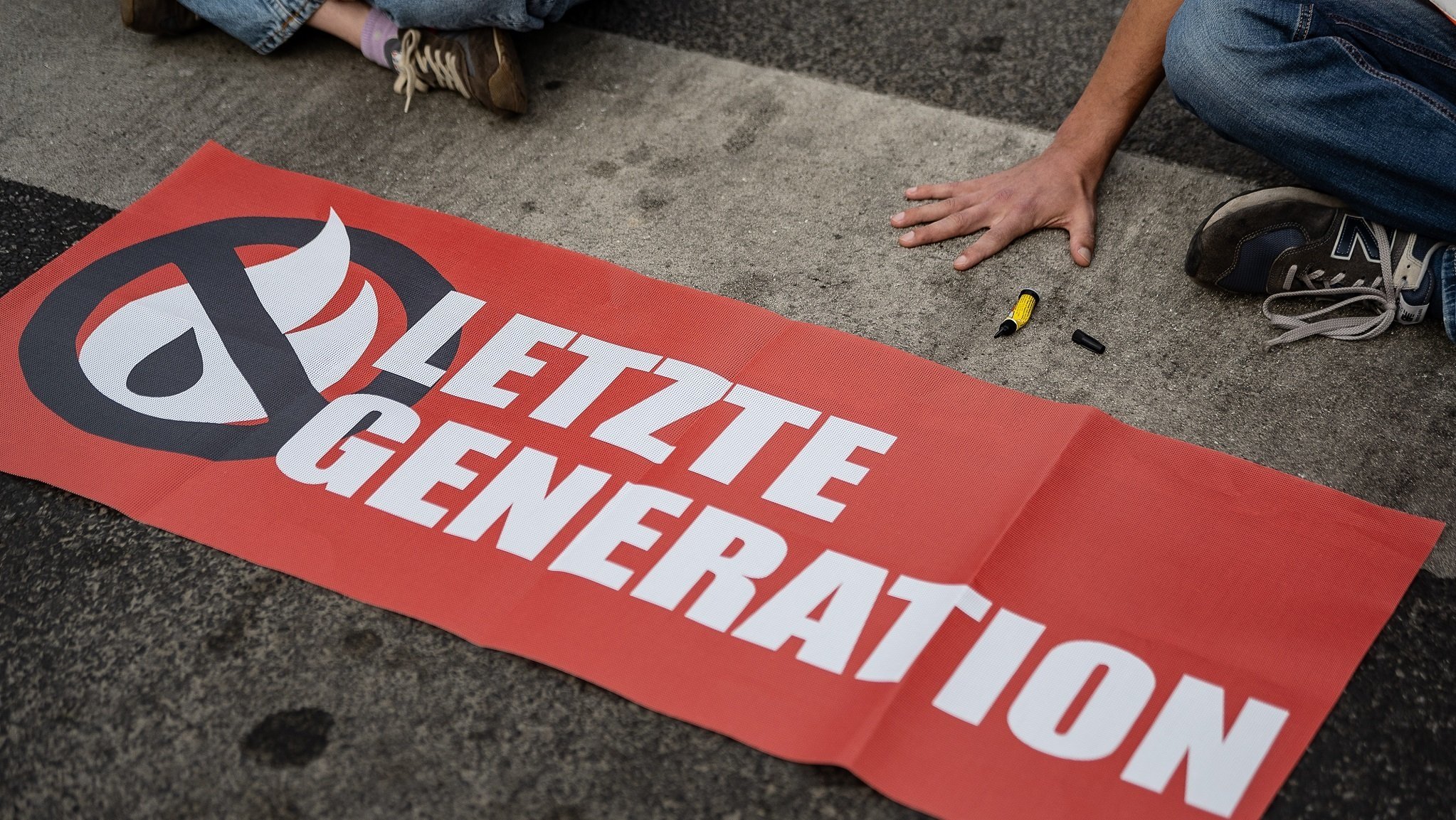 Einer Banner der "Letzten Generation"