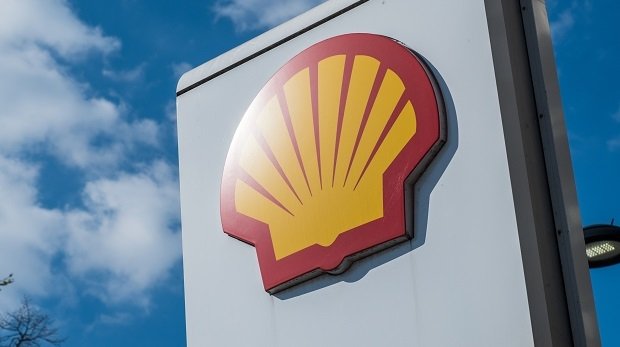 Shell-Logo an einer Tankstelle