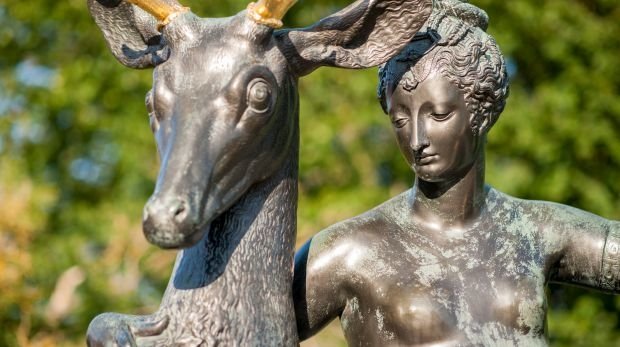 Skulptur der Göttin Diana in Stockholm