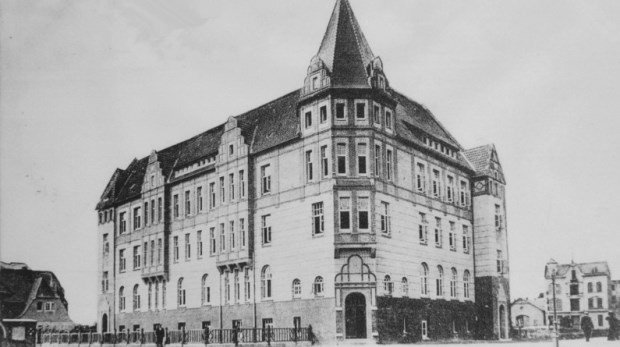 IHK Bremerhaven-Geestemünde am Hohenzollernring im Jahr 1916