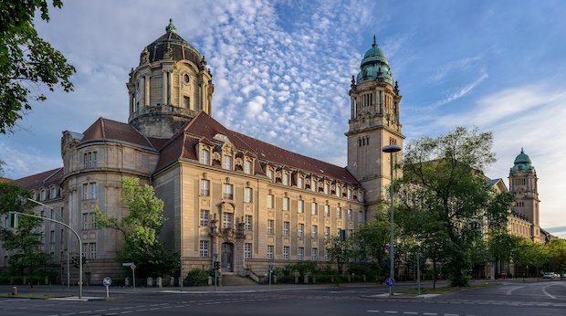 Das Kriminalgericht Moabit in der Berliner Turmstraße (Ansicht von Osten).