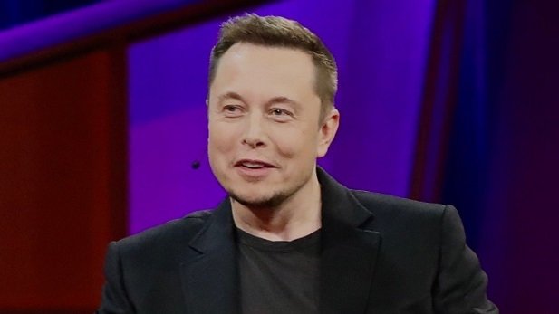 Elon Musk bei einem Ted-Talk 2017