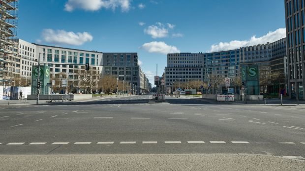 Der Potsdamer Platz in Berlin ist menschenleer