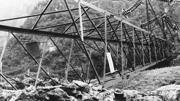 Sprengstoffanschlag in Südtirol auf Hochspannungsmast im Juni 1961.