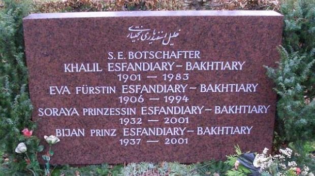 Sorayas Grab auf dem Westfriedhof in München