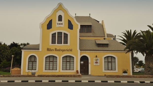 Noch aus der Kolonialzeit: Altes Amtsgericht in Swakopmund, Namibia
