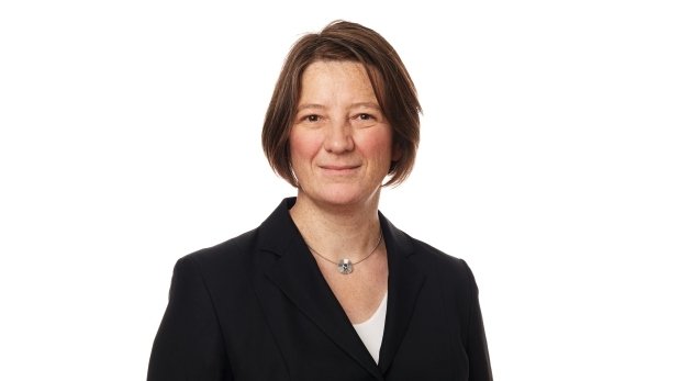 Dr. Julia Pfeil