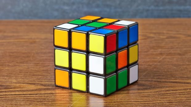 Ein Rubik's cube, auch bekannt als Zauberwürfel