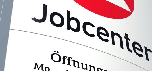 Schild "Jobcenter"