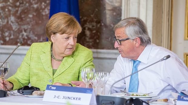 Merkel und Juncker bei einem Treffel 2017 in Brüssel