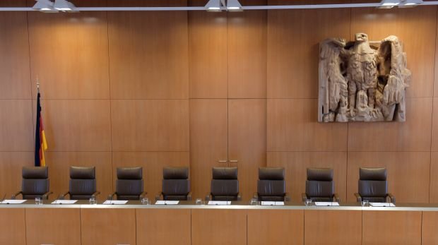 Blick auf die Richterbank des Bundesverfassungsgerichts