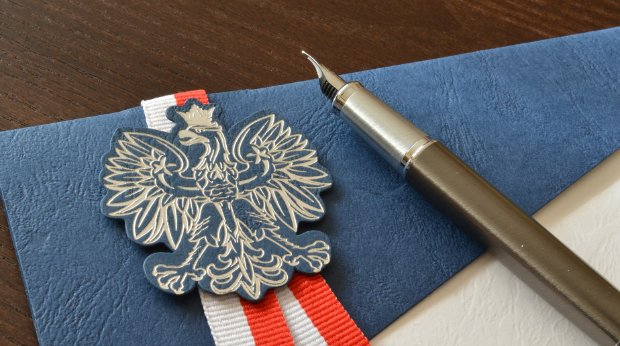 Der Adler aus dem Wappen der Republik Polen