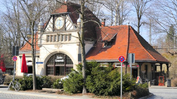 Der S-Bahnhof Grunewald