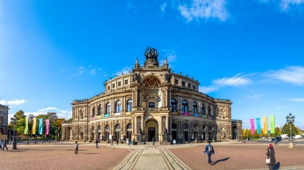 Partnerzugang in Dresden - Symbild