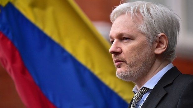 Julian Assange bei einer Rede am 19.06.2016