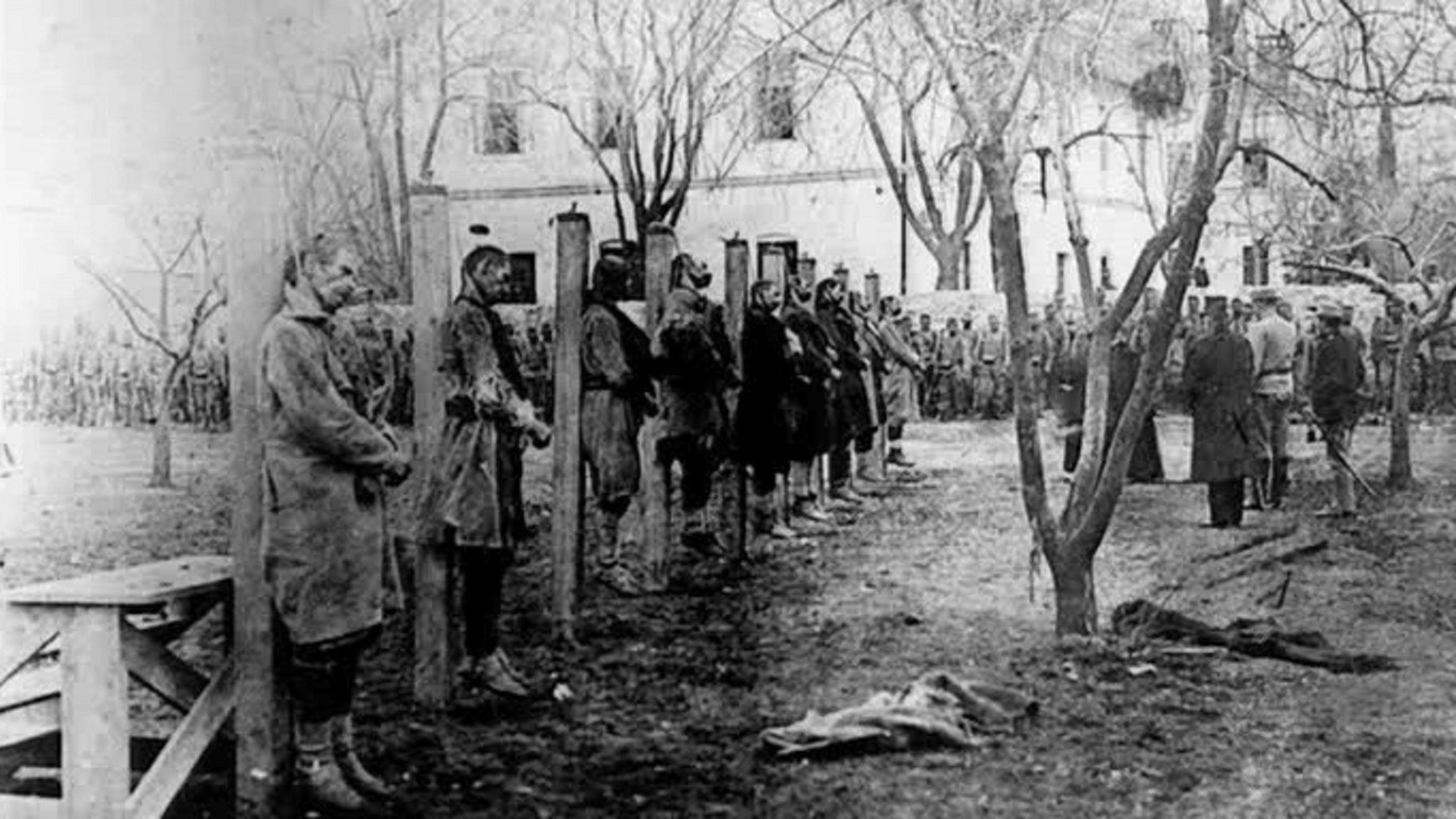 Hinrichtung am Galgen im von Österreich-Ungarn besetzten Serbien