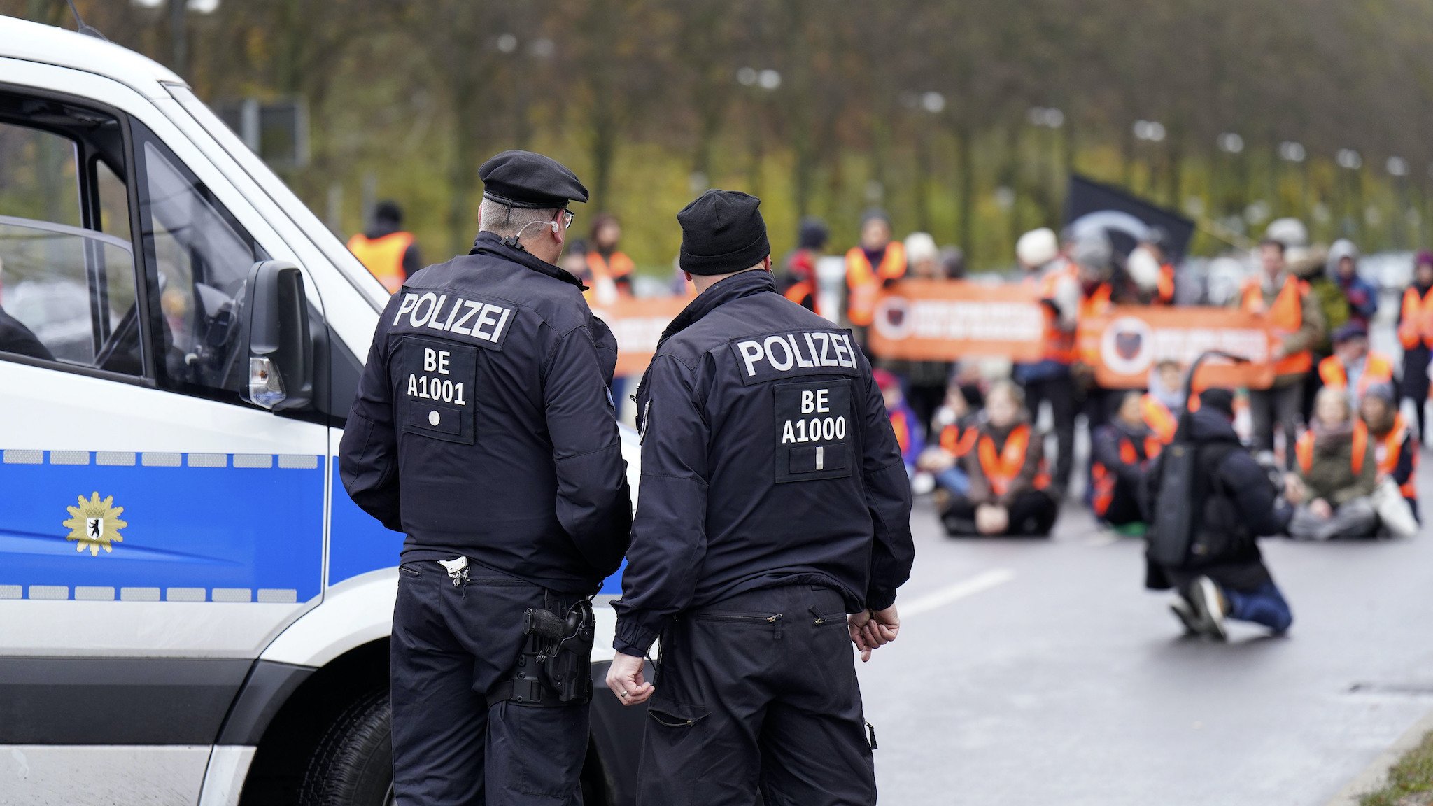Berliner Polizei bei der ''Letzten Generation''
