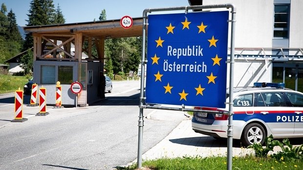 Grenzübergang von Slowenien nach Österreich auf dem Wurzenpass
