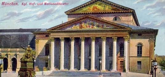Postkartenmotiv: Nationaltheater in München um 1900