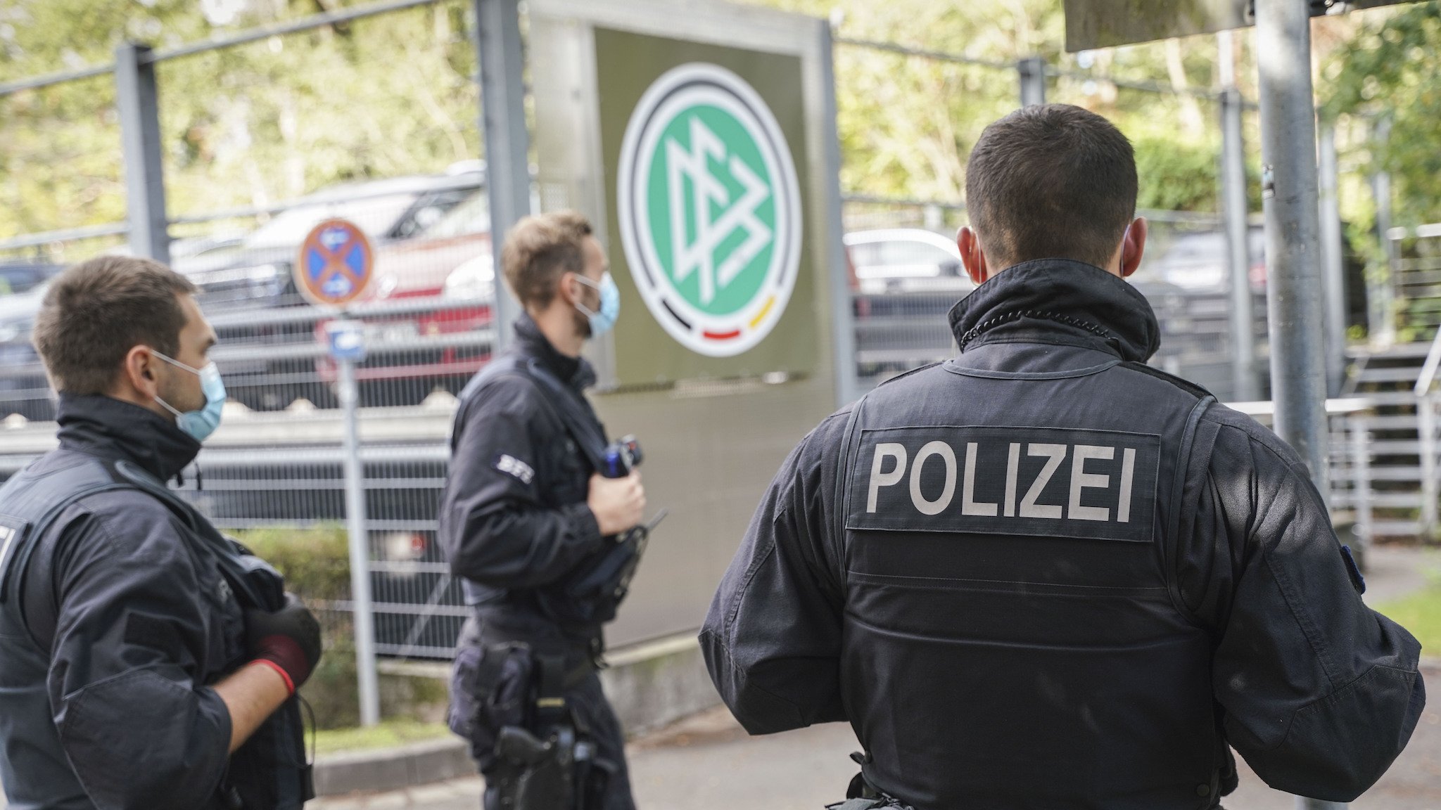 Durchsuchung der Polizei Frankfurt beim DFB.