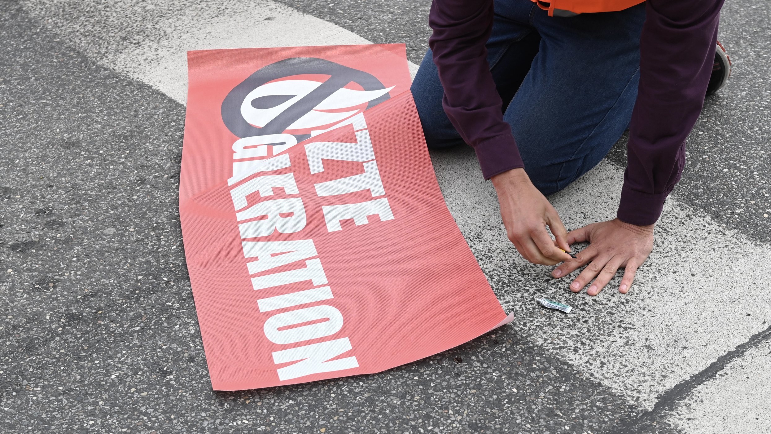Blockade-Aktion eines Mitglieds der "Letzten Generation"